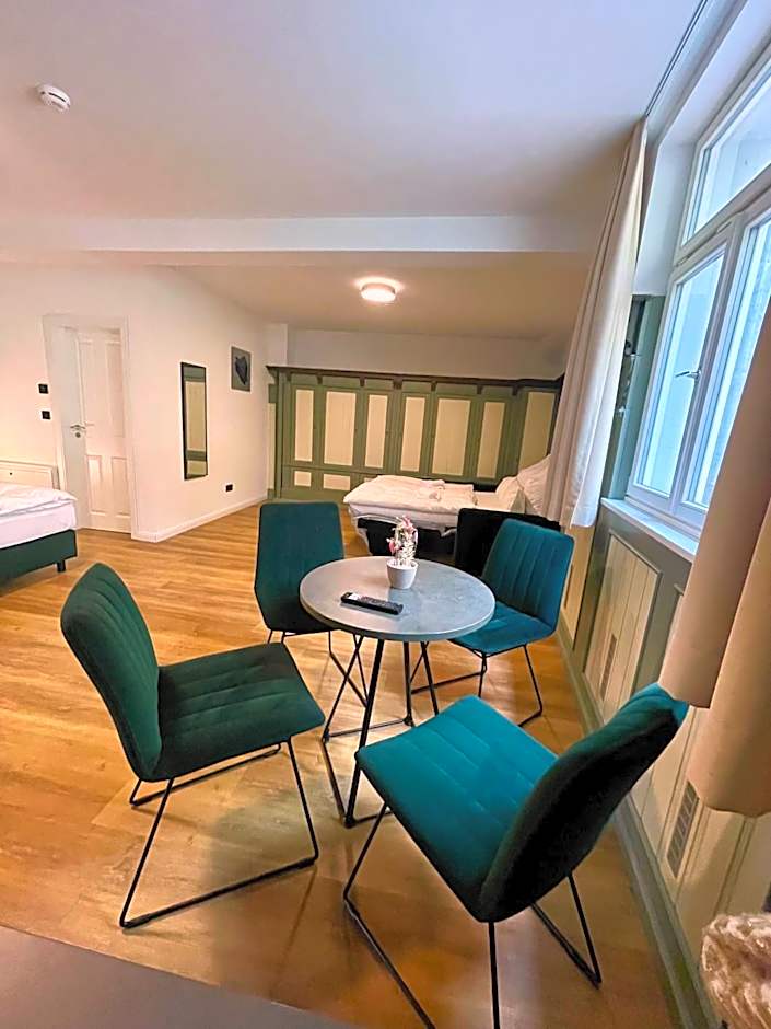 Hopfenhotel am Adenauerufer