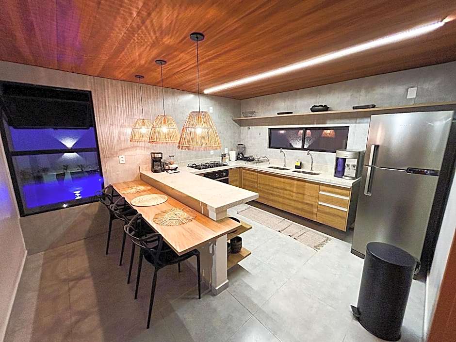 Casa Vista Mar de Luxo com Serviços Inclusos