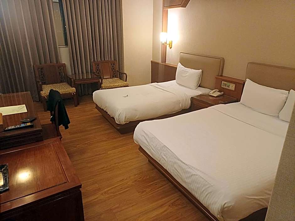 Highness Hotel
