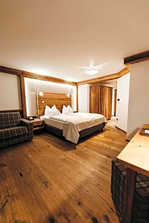 Premium Double Room with Balcony