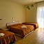 NEW PARK HOTEL