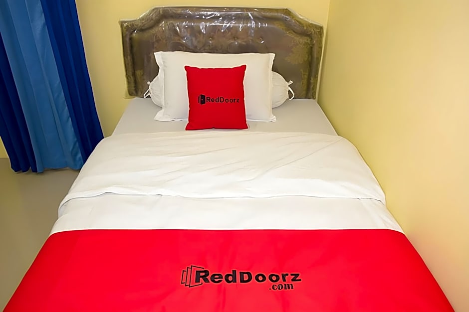 RedDoorz Syariah near Jogja City Mall 2