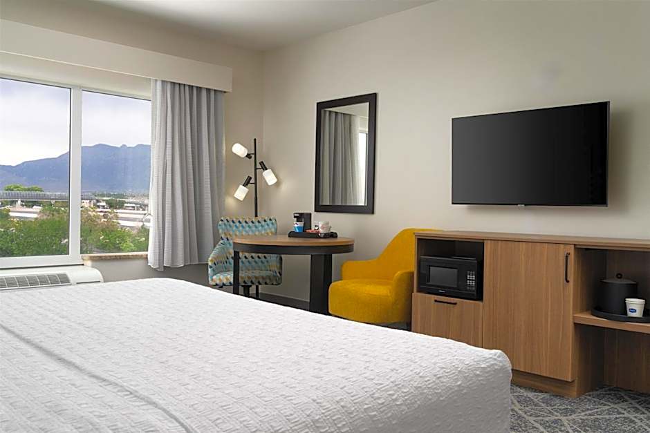 Hampton Inn By Hilton & Suites Albuquerque North/I-25