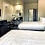Days Inn by Wyndham Dickinson TX