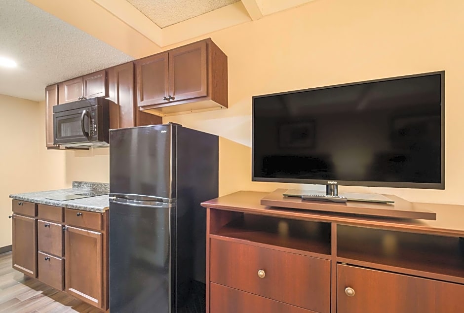 Suburban Studios Buffalo Airport