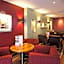 Premier Inn Sunbury - Kempton Park