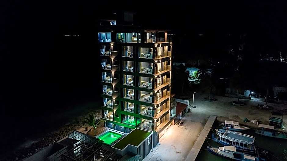 Swarn by Hawks Hotel Kamadhoo Baa Atoll