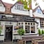 The Old Black Horse Inn