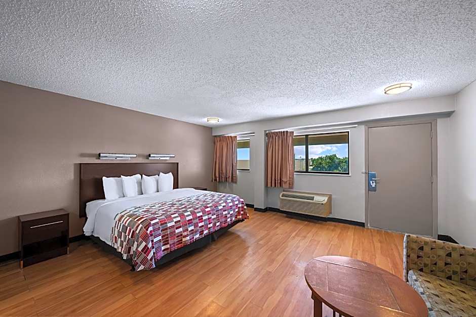 Red Roof Inn Dallas - DFW Airport North