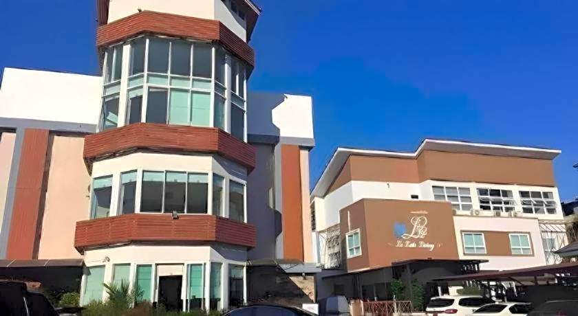 Hotel Le Lerts Living