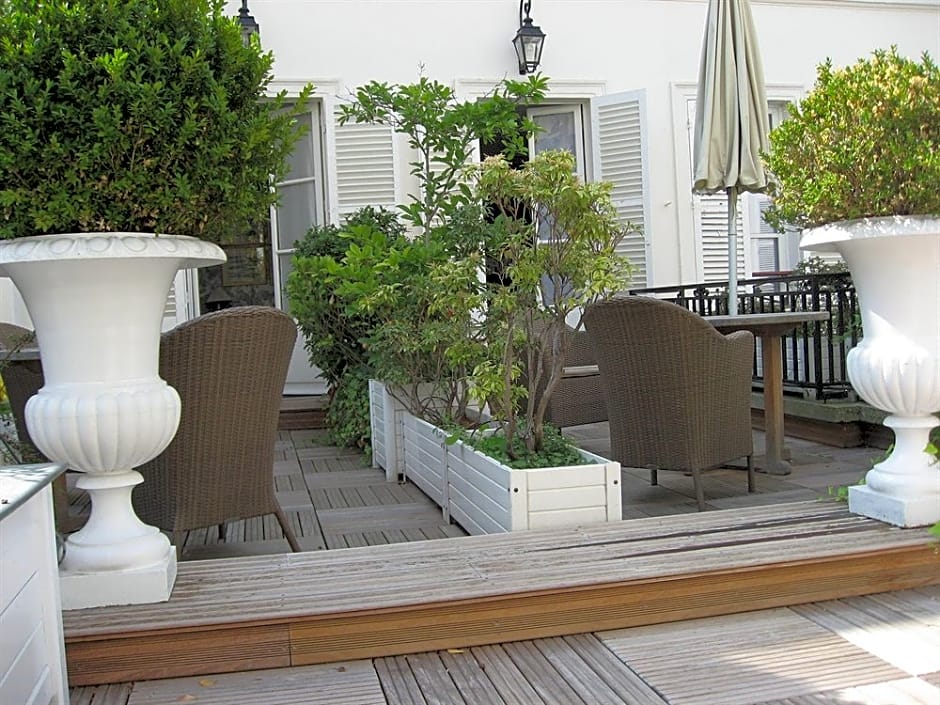 Hotel Duc De St-Simon