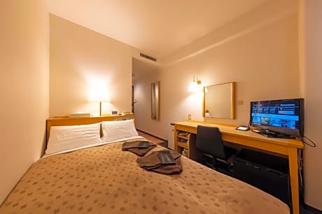 Double Room with Small Double Bed - Smoking