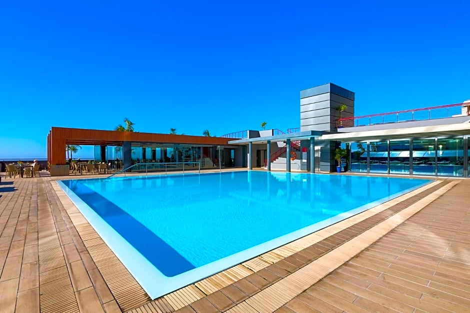  The Views Monumental Lido