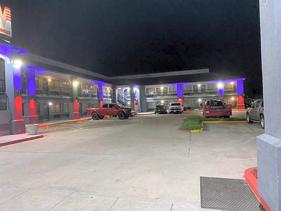 Texas Inn and Suites Raymondville