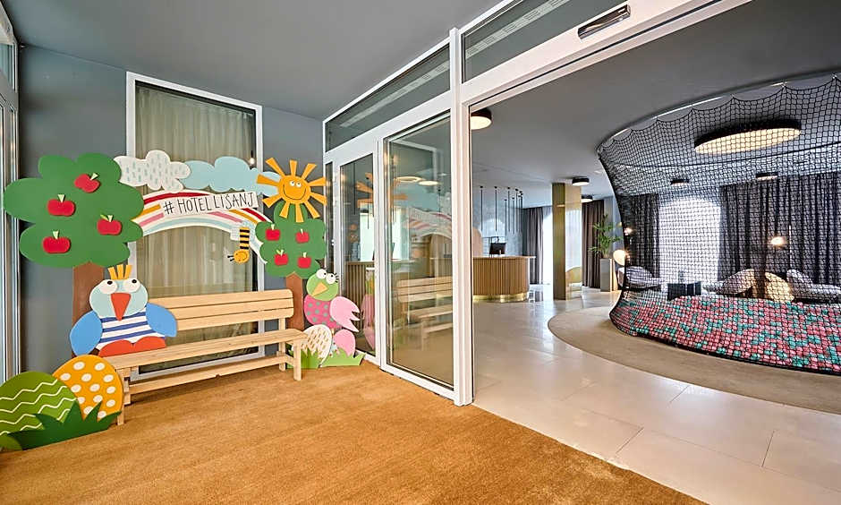 Aminess Lisanj Family Hotel