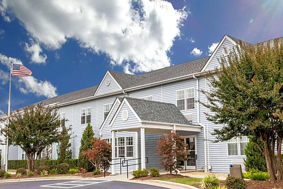Photo 1 of 16 of Microtel Inn & Suites by Wyndham Wilson