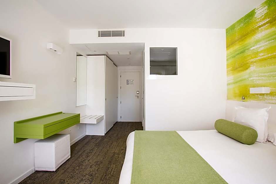 Hotel Restaurant La Vague de Saint Paul & Spa