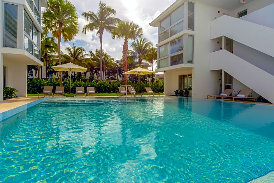 Beach Haus Key Biscayne Contemporary Apartments