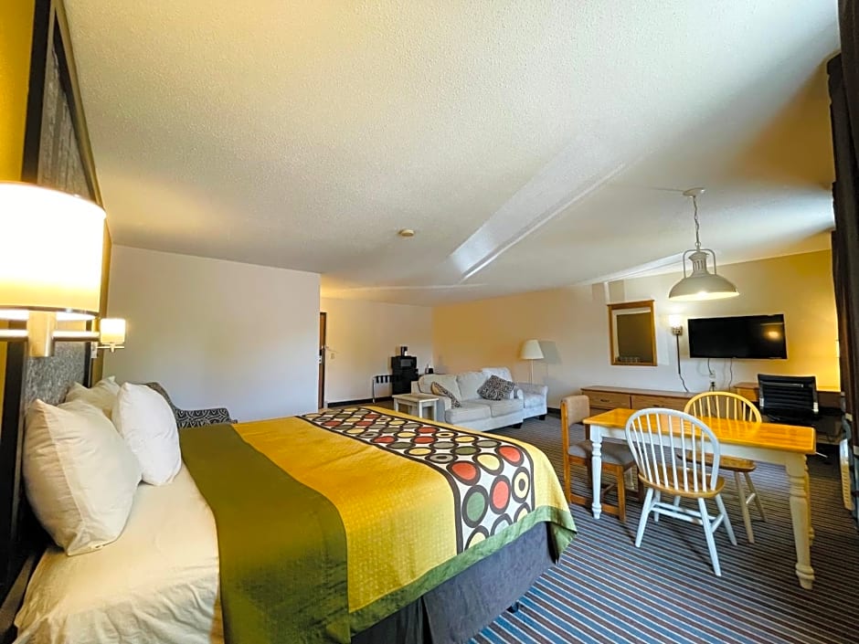 Super 8 by Wyndham Columbia Clark Lane