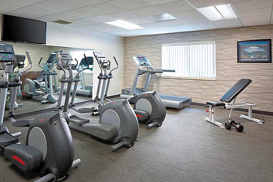 Courtyard by Marriott Dallas Arlington/Entertainment District