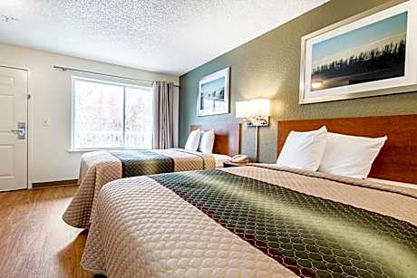 Studio Room with Two Queen Beds Non-Smoking