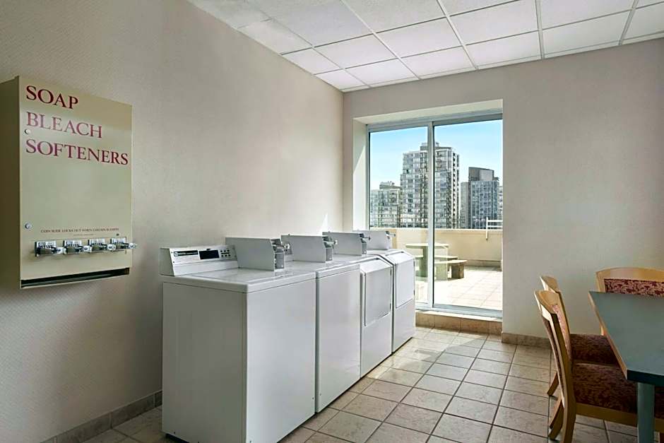 Hampton Inn & Suites, by Hilton - Vancouver Downtown