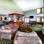 Howard Johnson by Wyndham Traverse City