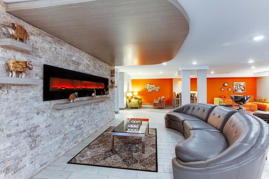 HOLIDAY INN EXPRESS & SUITES FREDERICTON By IHG