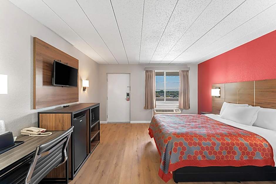 Econo Lodge Cranston - Providence