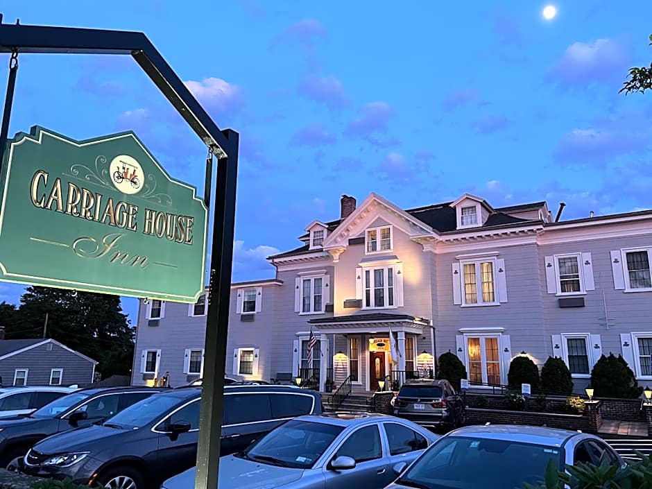 The Carriage House Inn Newport