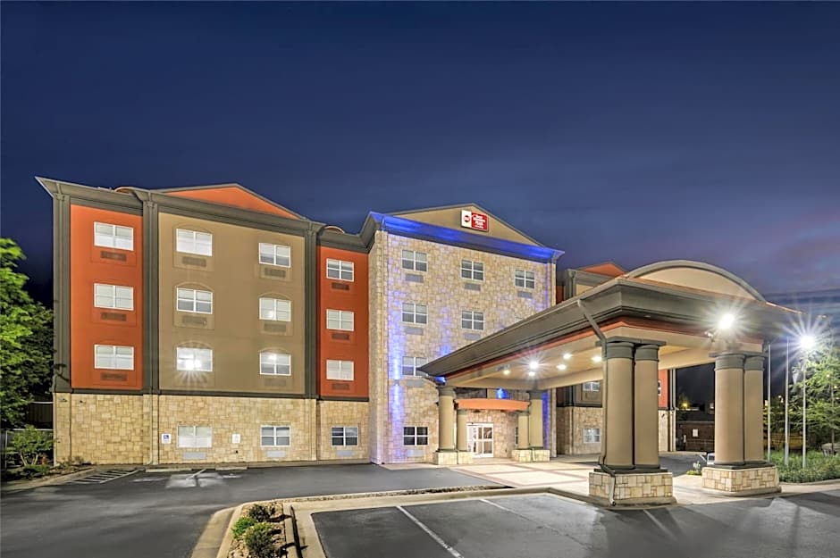 Best Western Plus Jfk Inn & Suites