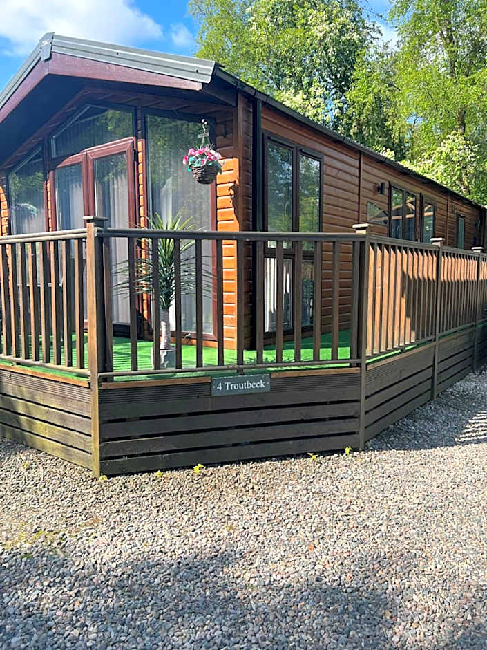 Troutbeck Hot Tub Lodge 4
