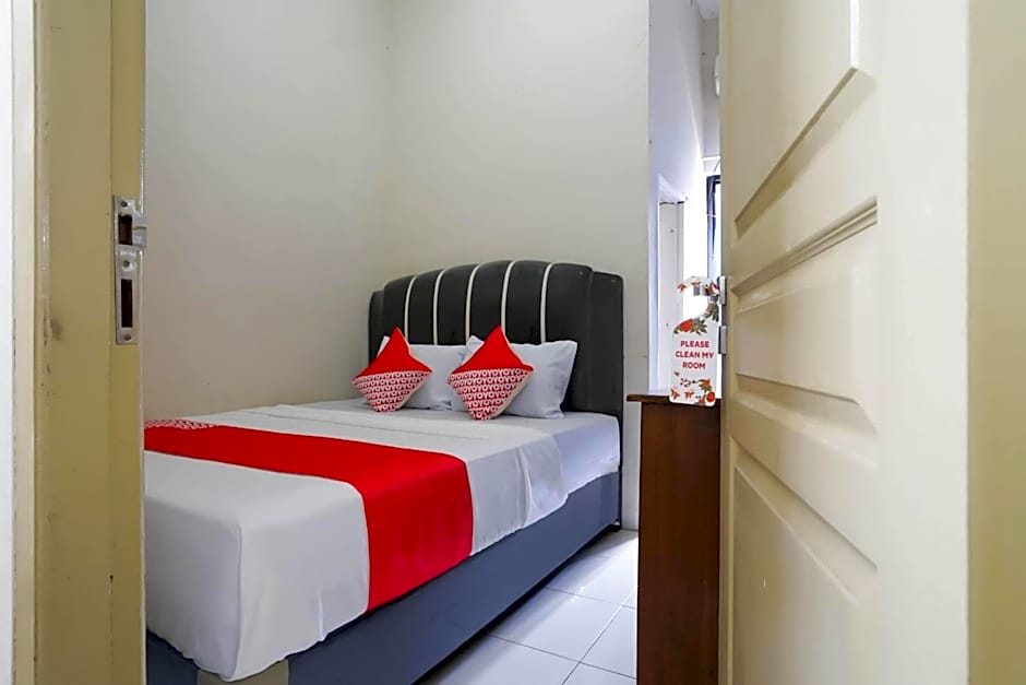 OYO Life 2874 Berlian Residence