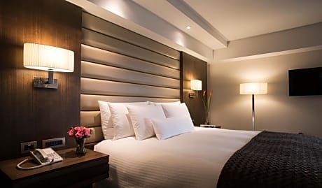 Grand King Room with City View