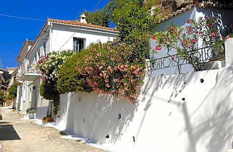 Sto Roloi Island Houses