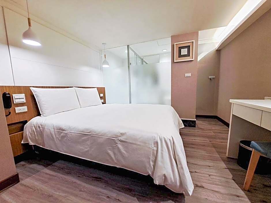 Days Fine Hotel