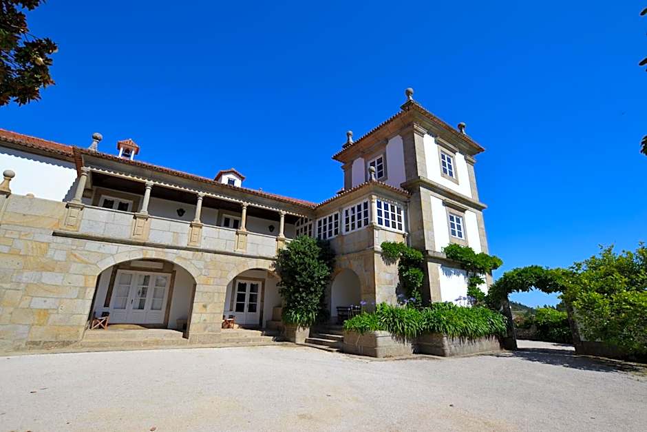 Paço de Calheiros - Turismo de Habitação