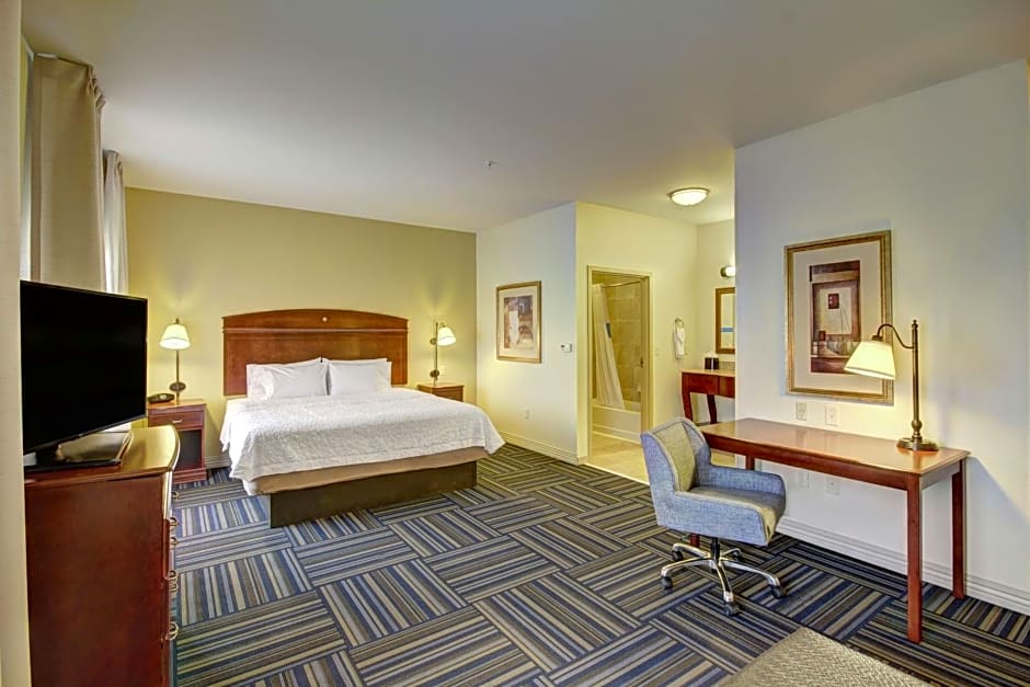Hampton Inn By Hilton And Suites Alexandria