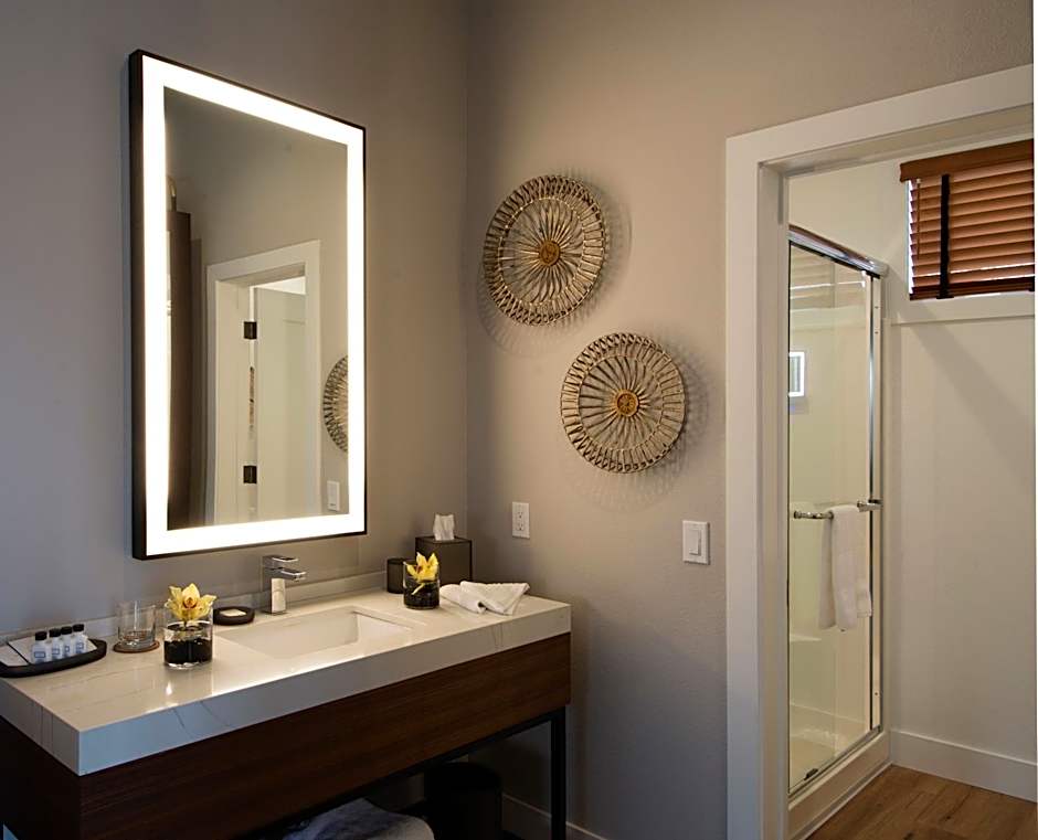 Gateway Hotel, Trademark Collection by Wyndham