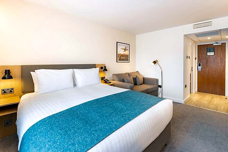 Holiday Inn Bristol Airport By IHG
