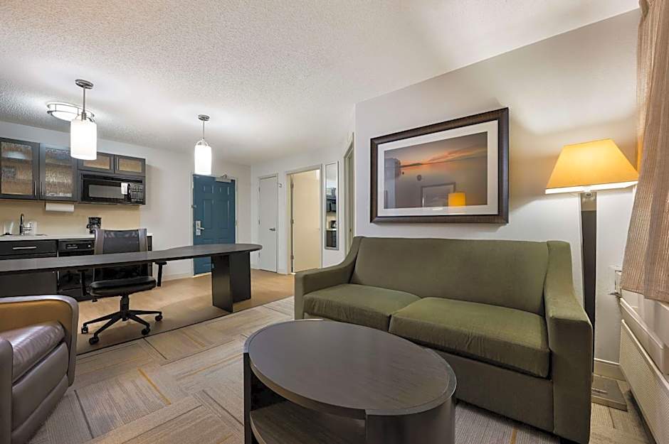 Sonesta Simply Suites Huntsville Research Park