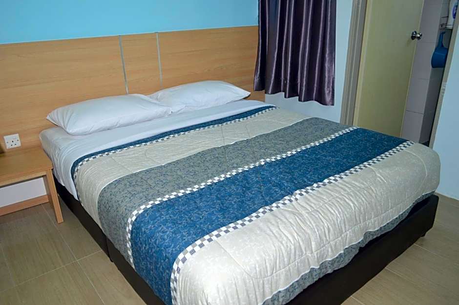 My Home N2 @ Golden Hills Night Market