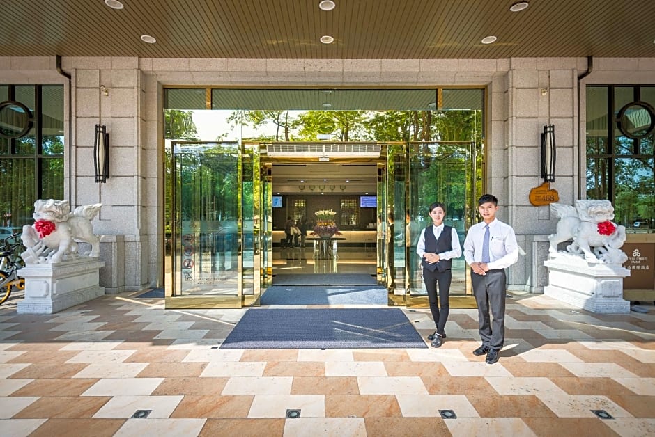 Royal Chiayi Hotel