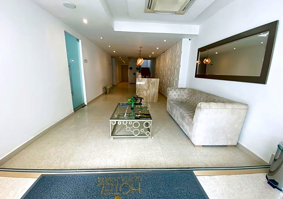 Hotel 1525 By Gh Suites