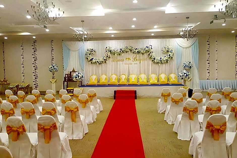 Prachuap Grand Hotel