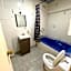 Roomies Hostel Condesa