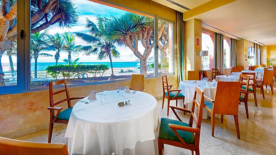 BULL Reina Isabel & SPA