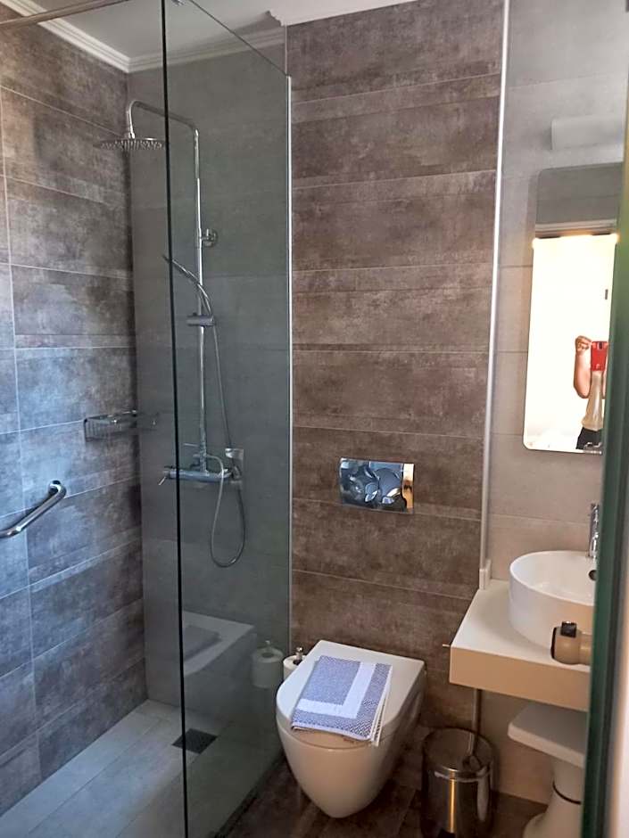 Alianthos Beach Hotel