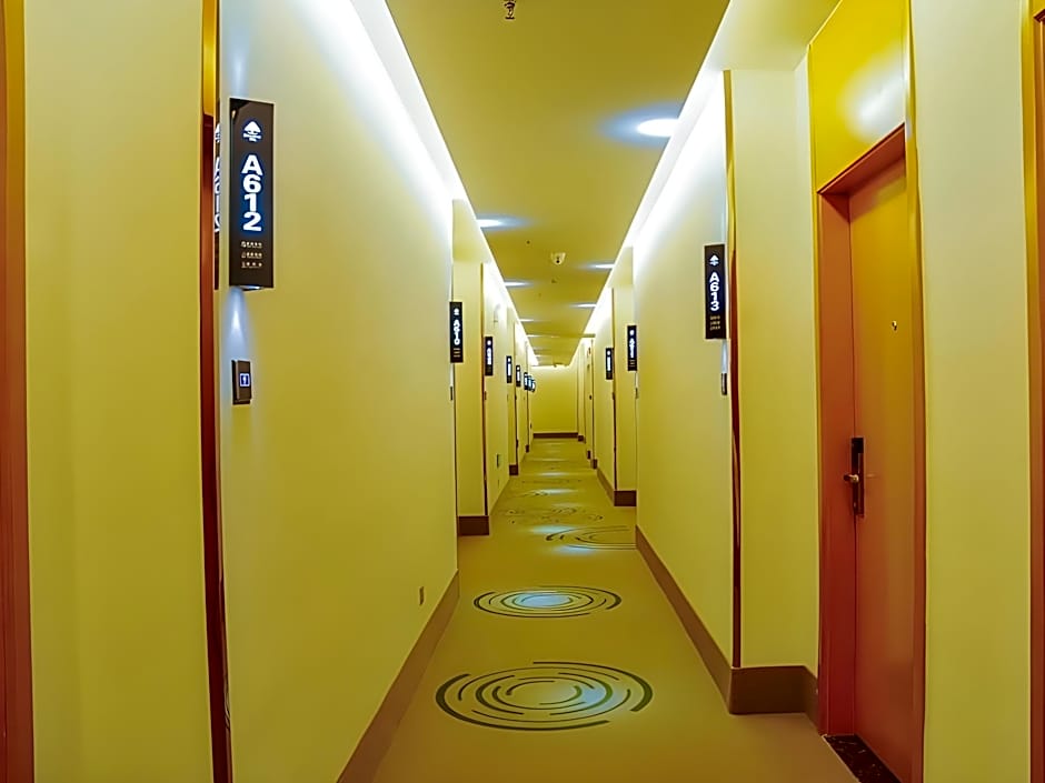 GreenTree Inn Xi'an Railway Station General Bus Station