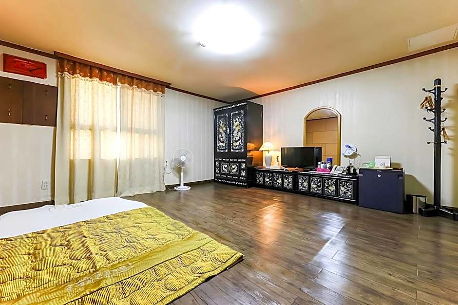Kyungha Spa Hotel